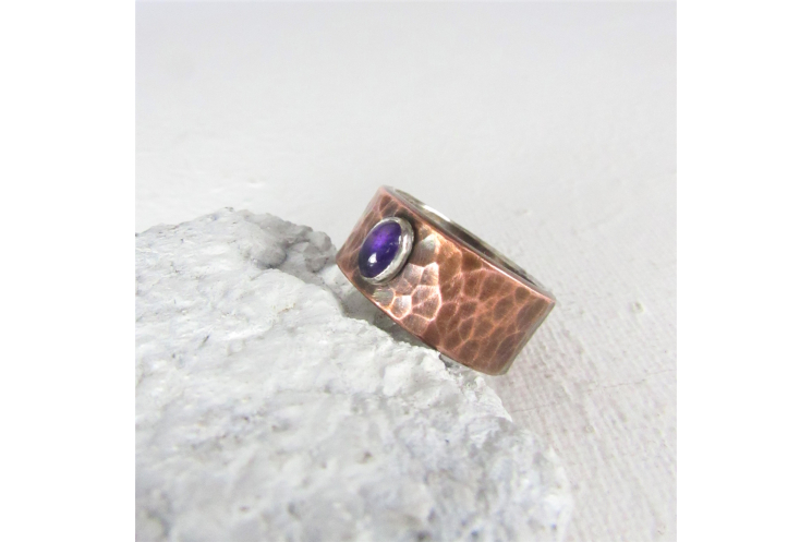 Size 6 Silver Lined Hammered Copper Ring With Amethyst