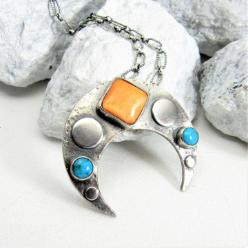 Spiny Oyster And Turquoise Sterling Silver Contemporary Naja Necklace, Upside Down Crescent Moon Necklace, One Of A Kind Jewelry By Mocahete